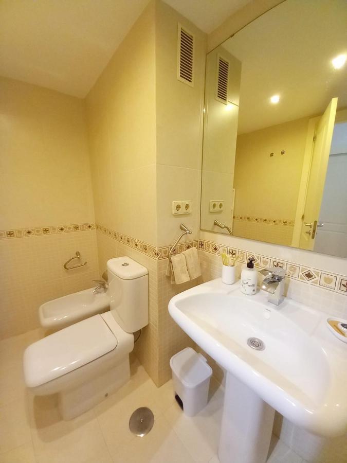Calido Apartamento Con Gran Terraza Y Vistas A 600 Metros Del Mar Беналмадена Екстериор снимка