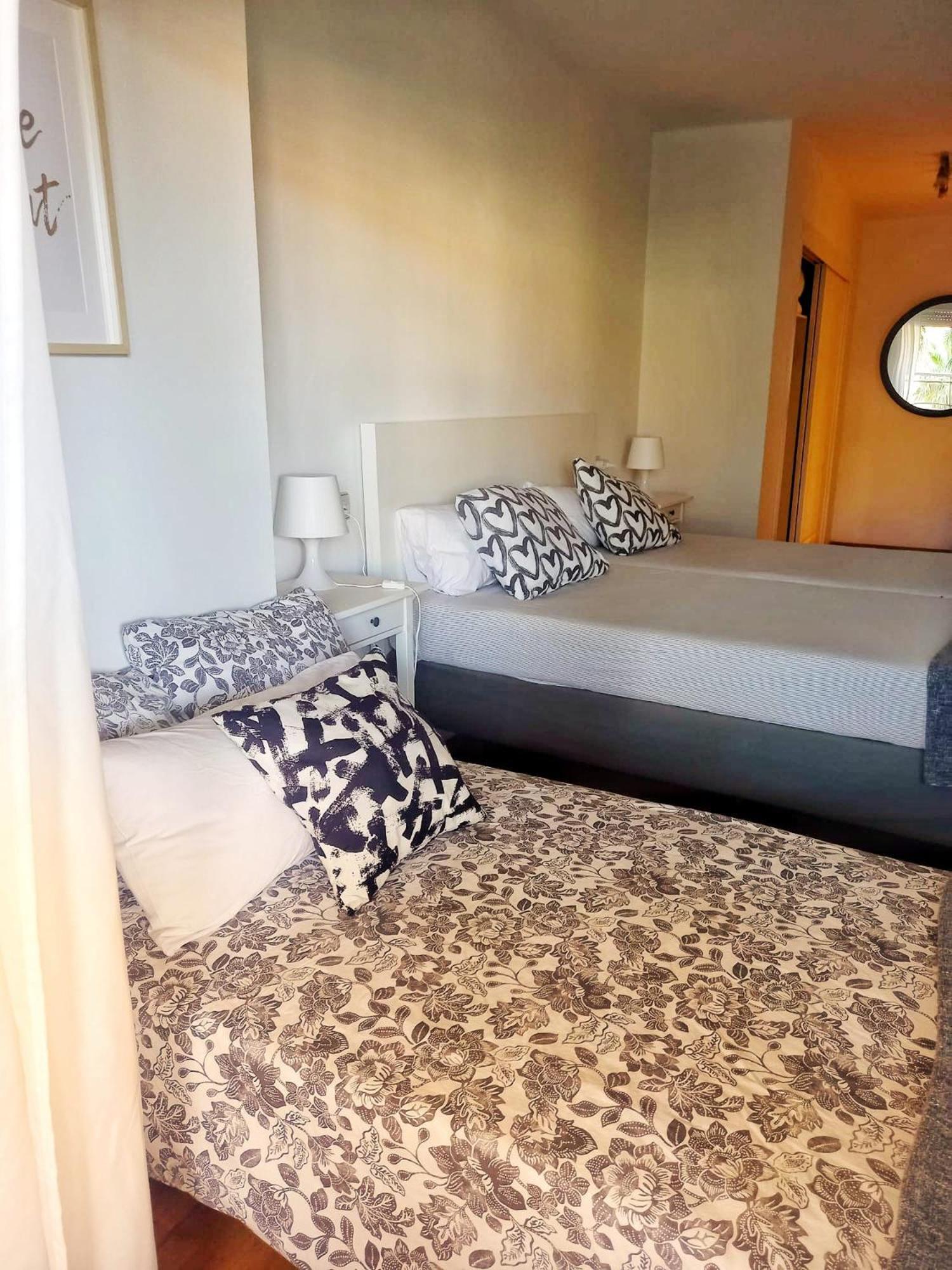 Calido Apartamento Con Gran Terraza Y Vistas A 600 Metros Del Mar Беналмадена Екстериор снимка