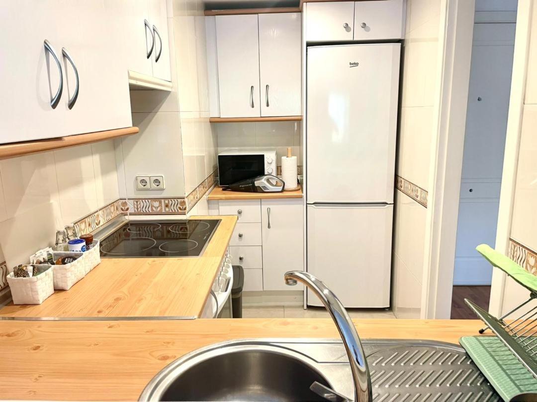 Calido Apartamento Con Gran Terraza Y Vistas A 600 Metros Del Mar Беналмадена Екстериор снимка