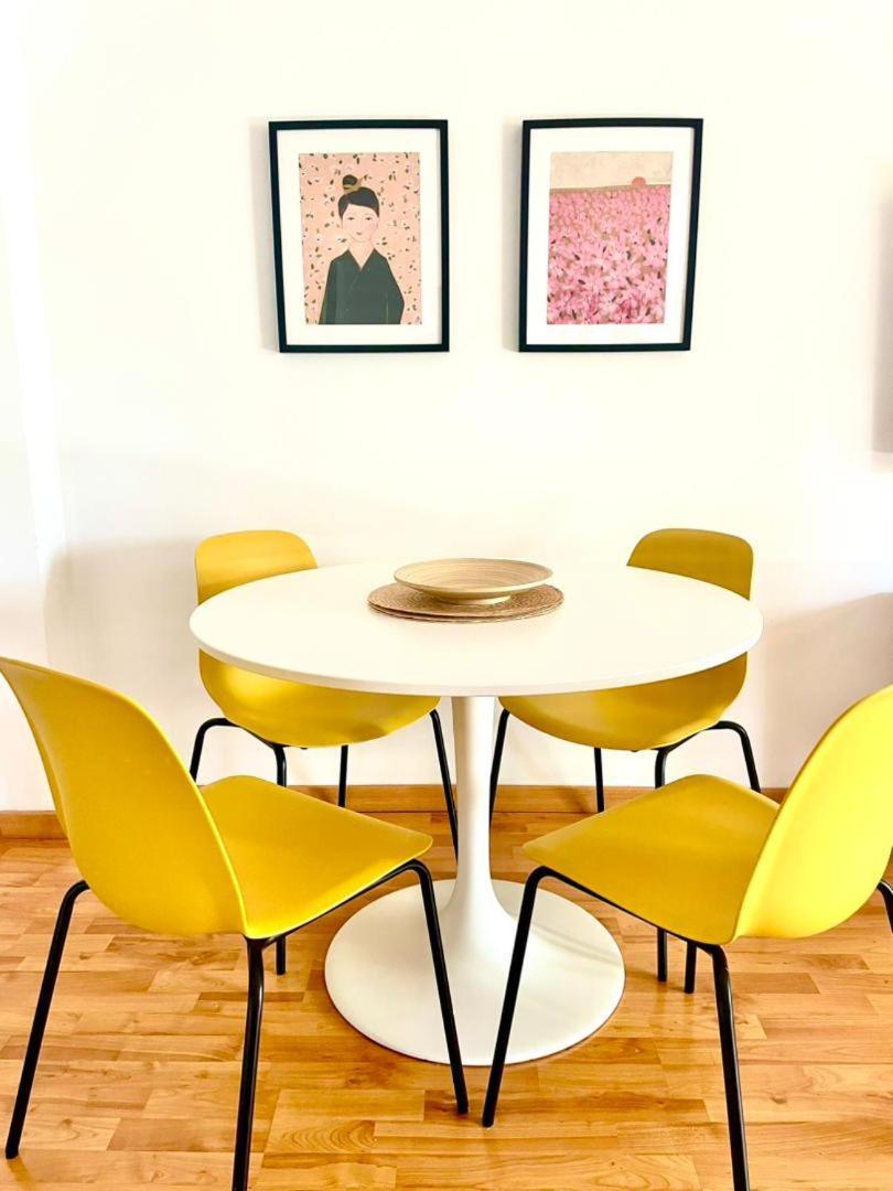 Calido Apartamento Con Gran Terraza Y Vistas A 600 Metros Del Mar Беналмадена Екстериор снимка