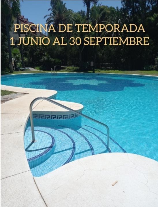 Calido Apartamento Con Gran Terraza Y Vistas A 600 Metros Del Mar Беналмадена Екстериор снимка